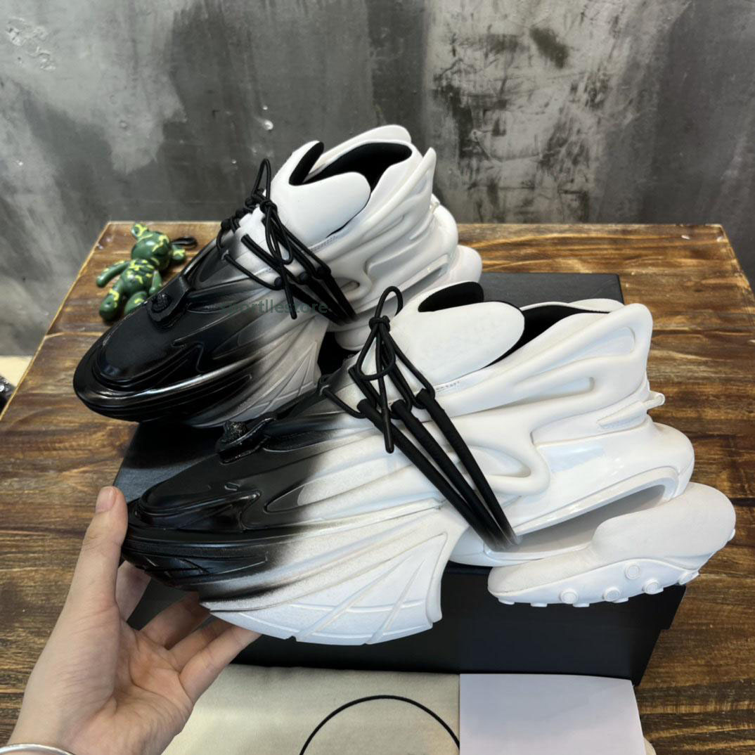 Sneakers Casual Shoes Sport Shoe Trainers Runner Sneaker Leather Unicorn Fashion Outdoor Space Metaverse Designer Men Women 001
Sneakers Casual Shoes Sport Shoe Trainers Runner Sneaker Leather Unicorn Fashion Outdoor Space Metaverse Designer Men Women 001