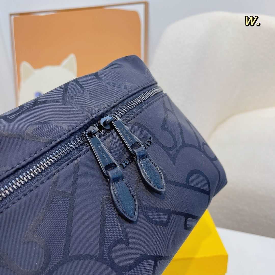 Burbrerys Crossbody Handbags Bags Burbrery Onthego tote Luxuries designers women bag Purses Totes designer woman handbag Shoulder wallet Paris Plaid II0G, Red
Burbrerys Crossbody Handbags Bags Burbrery Onthego tote Luxuries designers women bag Purses Totes designer woman handbag Shoulder wallet Paris Plaid II0G, Red