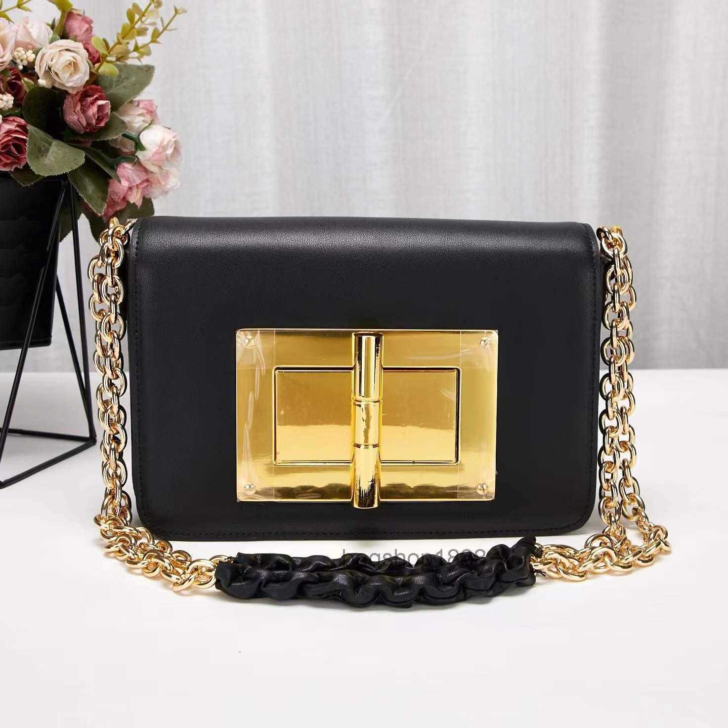 Women's bag Shoulder Tara Real leather bag simple all-match FORD tofu light luxury TOM messenger leisure 24CMx7CMx15.5CM
Women's bag Shoulder Tara Real leather bag simple all-match FORD tofu light luxury TOM messenger leisure 24CMx7CMx15.5CM