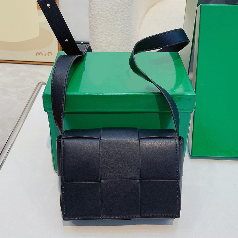 Woven Satchel bag Leather CrossBody Luxury Designer Brand Fashion Shoulder Bags Handbags Women Letter Purse Phone bag Wallet Artwork, No bags
Woven Satchel bag Leather CrossBody Luxury Designer Brand Fashion Shoulder Bags Handbags Women Letter Purse Phone bag Wallet Artwork, No bags