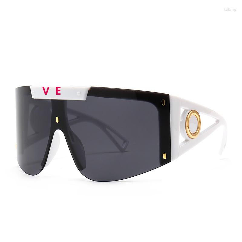 Sunglasses Letter Brand Design 2022 Square Big Frame Women Men Male Ladies Outdoor Sports Sun Glasses Shades Gafas 
Sunglasses Letter Brand Design 2022 Square Big Frame Women Men Male Ladies Outdoor Sports Sun Glasses Shades Gafas