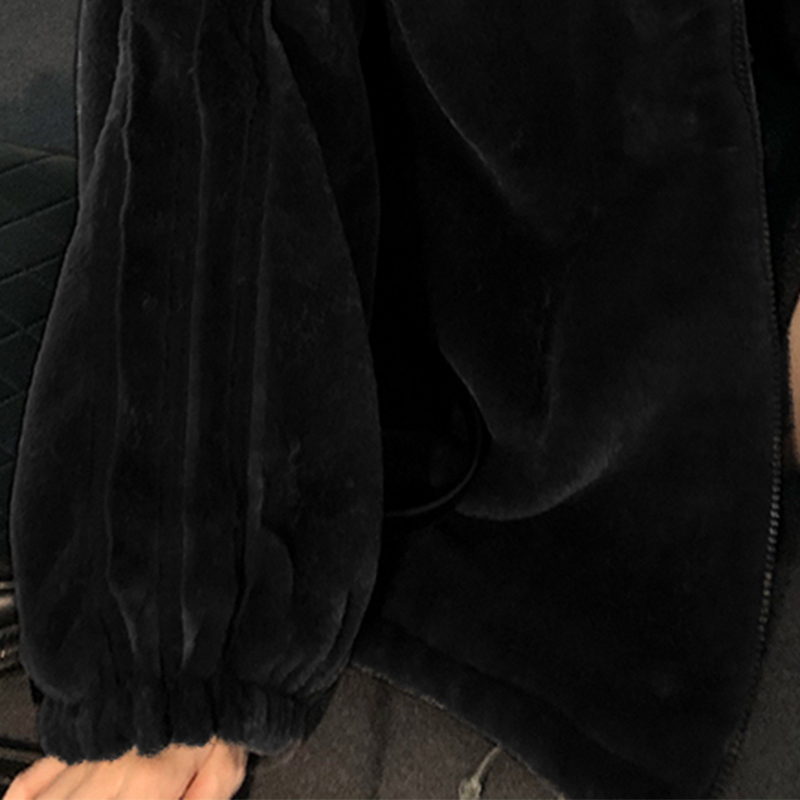 Black Oversized Faux Fur Jacket: Urious Winter Warmth B4