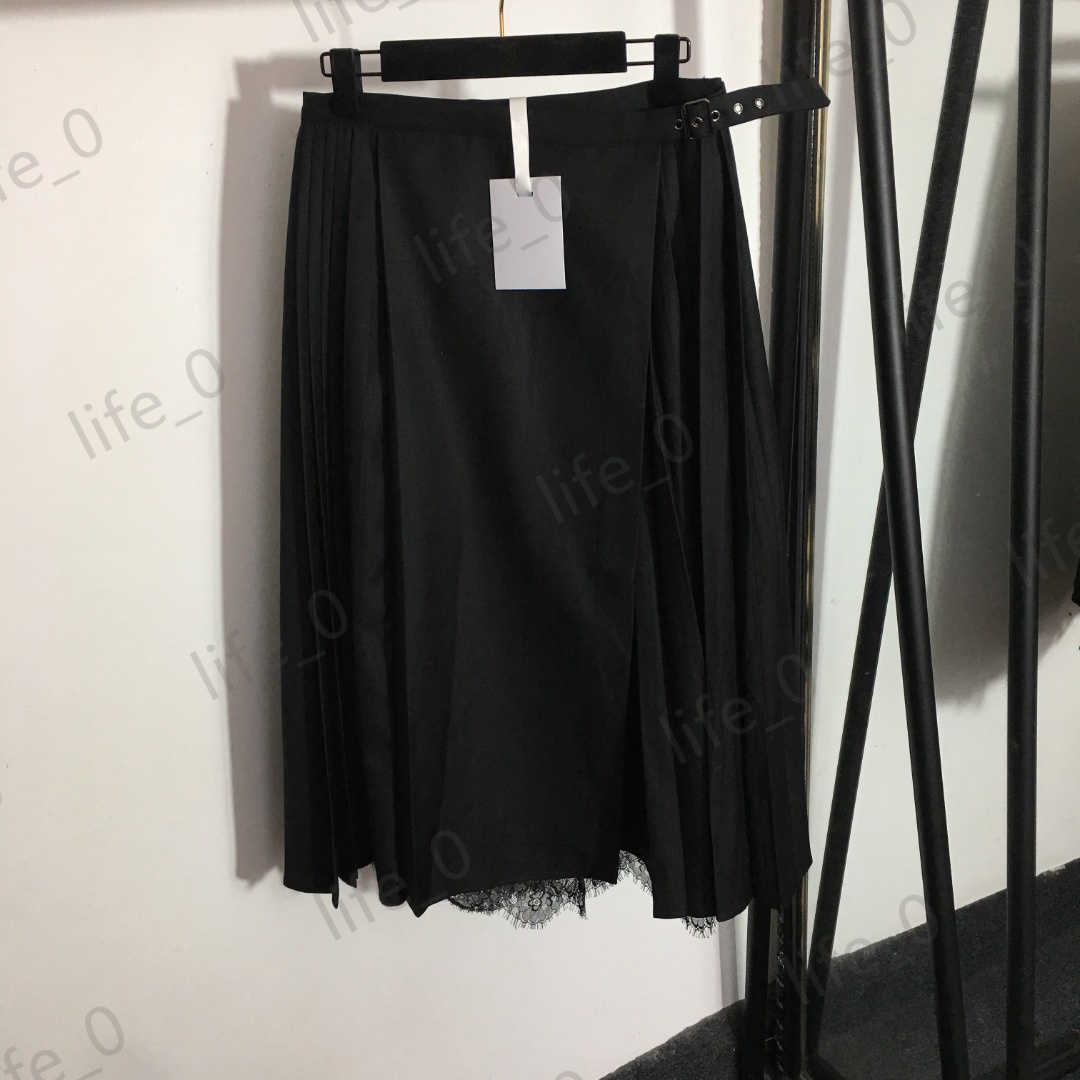 Designer Fashion Women Short Skirts Solid Color Belt Stitching Lace Half-length Pleated Skirt High Waist Slim Casual All-match Brand Womens Clothes 1970
Designer Fashion Women Short Skirts Solid Color Belt Stitching Lace Half-length Pleated Skirt High Waist Slim Casual All-match Brand Womens Clothes 1970