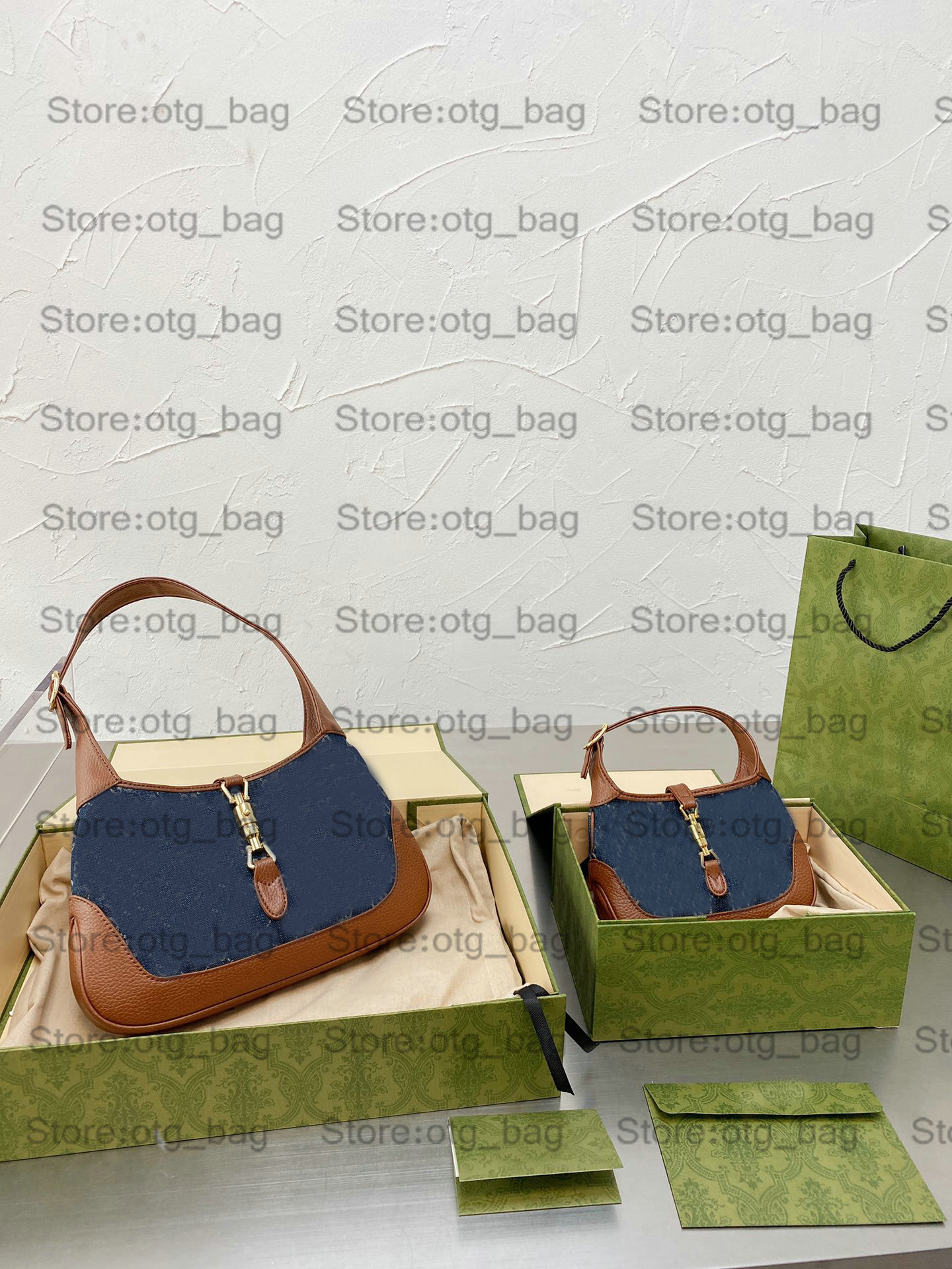 Classi Mini Jackie 1961 Hobo Denim Bag Women Luxurys Designers Shoulder Bags Tote Crossbody Underarm Handbag Ladies Patchwork Purse 678843 636706 636712 636709 20, Customize
Classi Mini Jackie 1961 Hobo Denim Bag Women Luxurys Designers Shoulder Bags Tote Crossbody Underarm Handbag Ladies Patchwork Purse 678843 636706 636712 636709 20, Customize