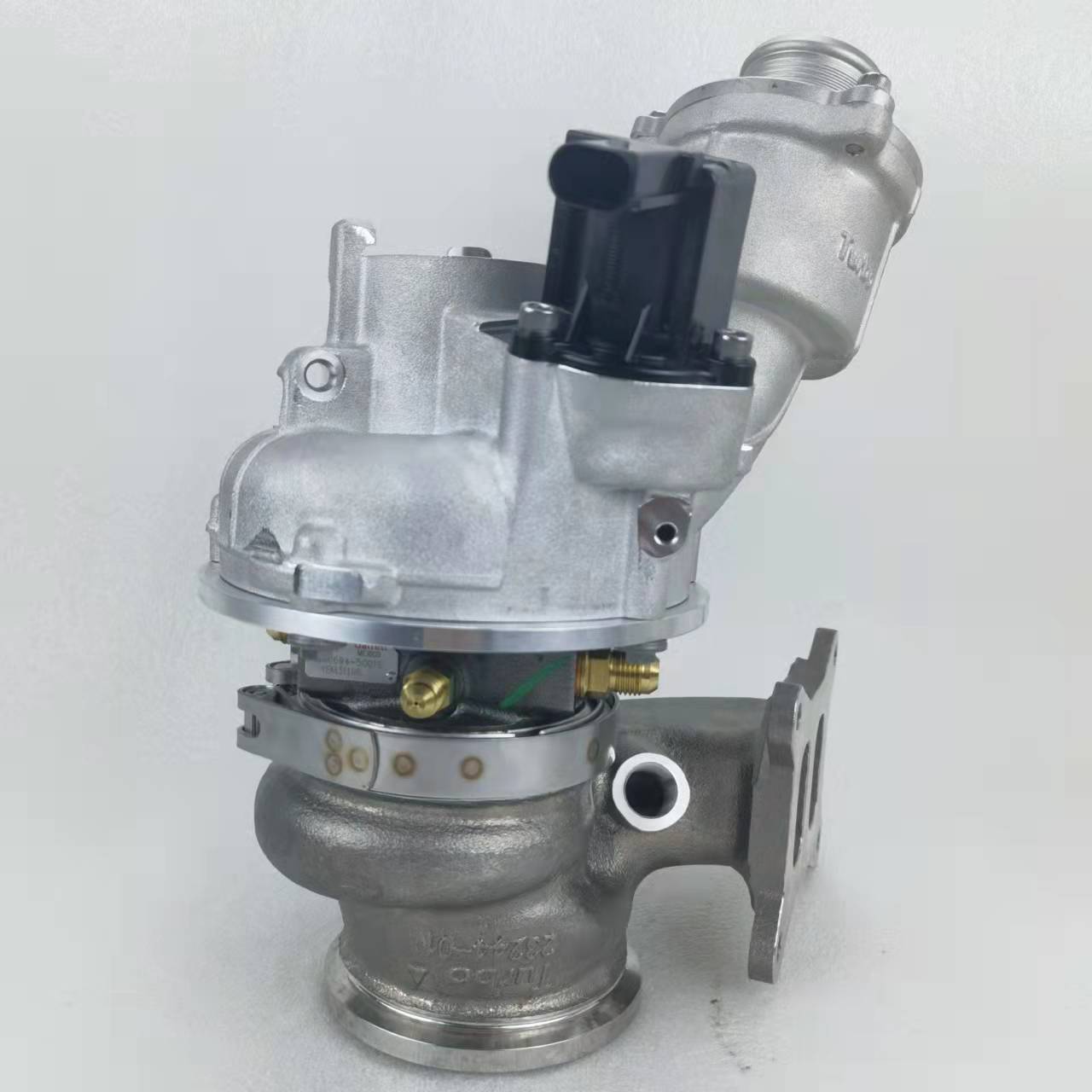 RHF5 IS38 Upgrade Turbo With Cermica Bearing 06K145702A 06K145722T 06K145722H Turbine G30-660 for A3 S1 S3 2.0T 2.0L 585HP