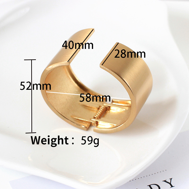 Fashion Exaggerated Wide Open Cuff Bracelets Big Bangle Cuffs Luxury Aesthetic Hammered Gold Silver Color Punk Rock Gothic Jewelry Bijoux Gifts For Wo