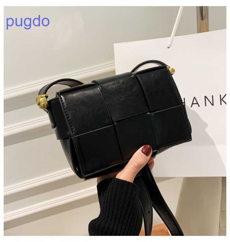 Bottegas Bag Brick Cassette Shoulder Hands Venetas Online Shop Fashion Woven Simple Small Square 2023 New Wint C27x, Black
Bottegas Bag Brick Cassette Shoulder Hands Venetas Online Shop Fashion Woven Simple Small Square 2023 New Wint C27x, Black