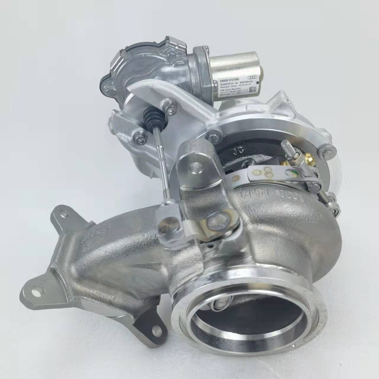RHF5 IS38 Upgrade Turbo With Cermica Bearing 06K145702A 06K145722T 06K145722H Turbine G30-660 for A3 S1 S3 2.0T 2.0L 585HP