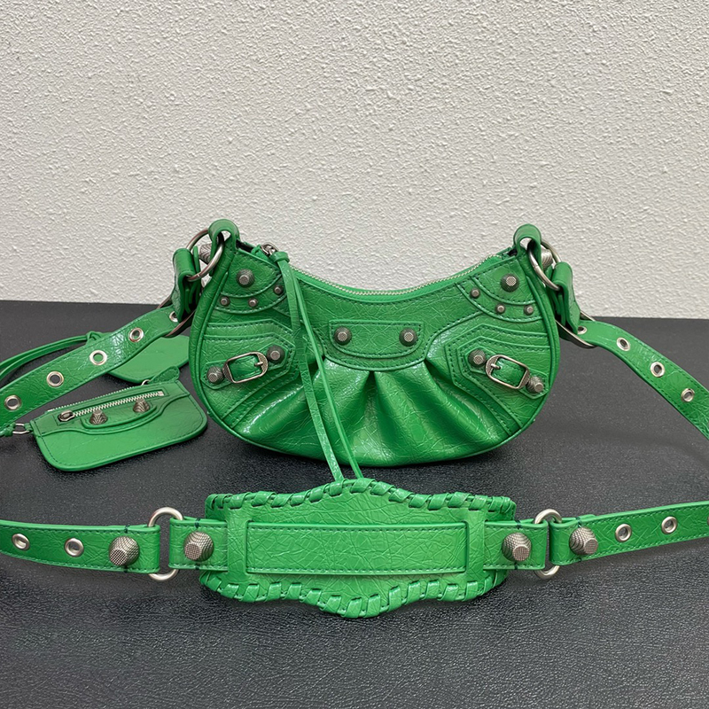 2 piece Women Crossbody Handbag Shoulder Bag Leather Motorcycle Bag Black Designers Wallet Purse Cool city Removable Heart Mirror Rivet Decoration wholesale, Green
2 piece Women Crossbody Handbag Shoulder Bag Leather Motorcycle Bag Black Designers Wallet Purse Cool city Removable Heart Mirror Rivet Decoration wholesale, Green