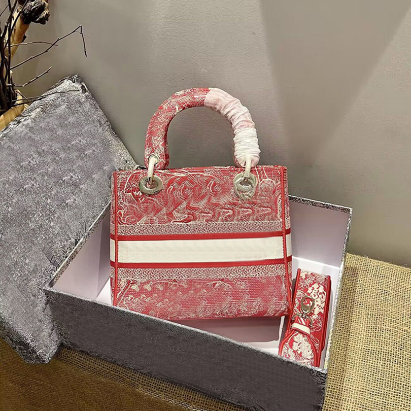 YD0668 luxurys designers women classic brands shoulder bags handbags canvas lady Oblique book Tote Bag canvas crossbody 24X20X11, Red
YD0668 luxurys designers women classic brands shoulder bags handbags canvas lady Oblique book Tote Bag canvas crossbody 24X20X11, Red