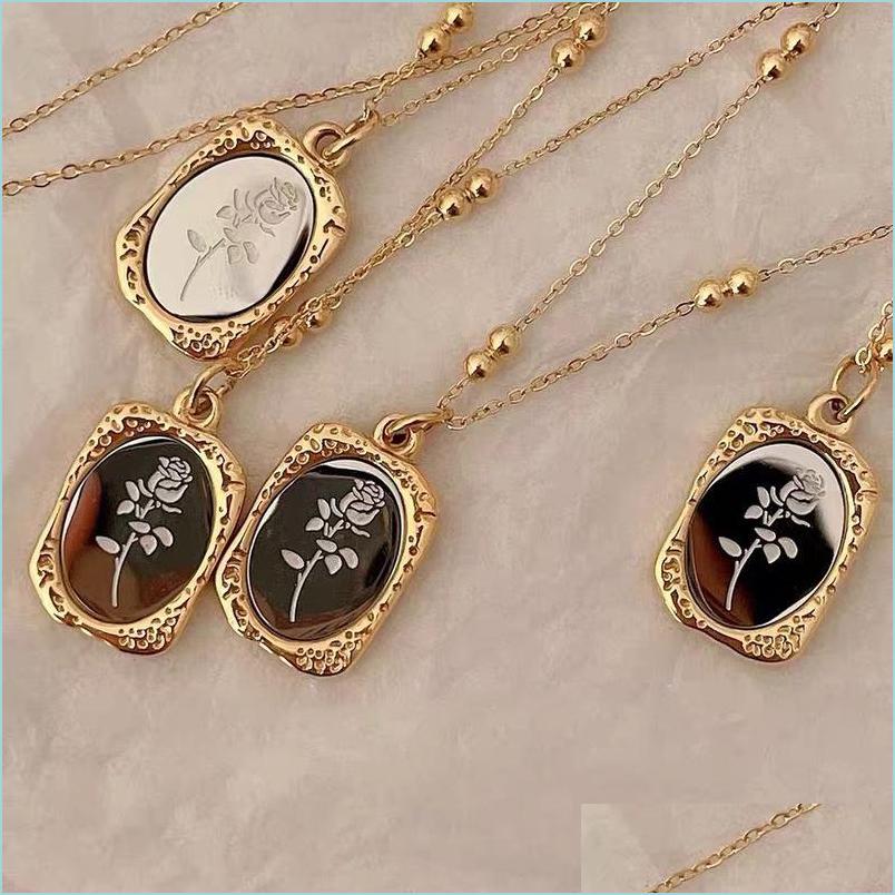 Pendant Necklaces P… - image