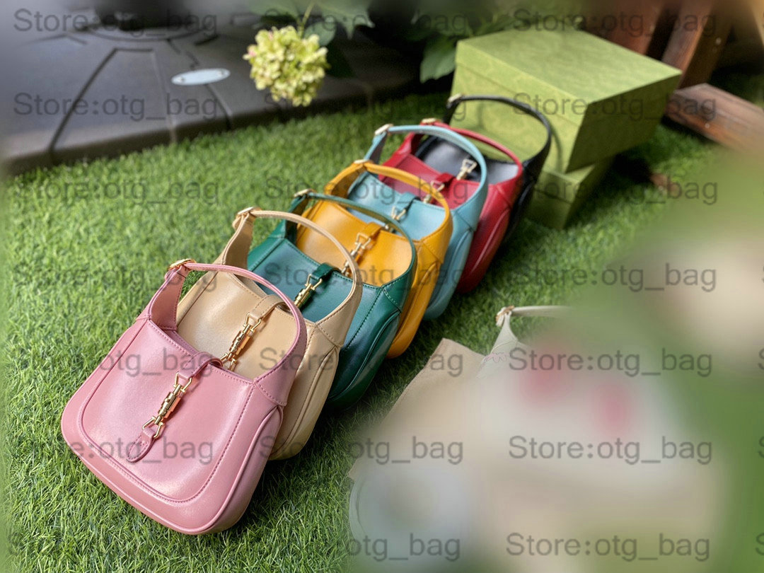 Classi Mini Jackie 1961 Hobo Bag Women Luxurys Designers Shoulder Bags Tote Crossbody Underarm Handbag Ladies Luxury Handbag Purse 678843 636706 636712 636709 20cm, Customize
Classi Mini Jackie 1961 Hobo Bag Women Luxurys Designers Shoulder Bags Tote Crossbody Underarm Handbag Ladies Luxury Handbag Purse 678843 636706 636712 636709 20cm, Customize