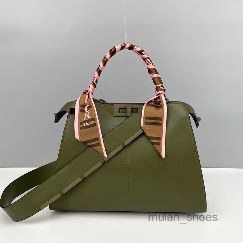 2022 Evening Bags Tote Shoulder Bags Leather Crossbody Handbags Twist Buckle Compartment Pocket Removable Strap Metal Letter Totes Purses, Customize
2022 Evening Bags Tote Shoulder Bags Leather Crossbody Handbags Twist Buckle Compartment Pocket Removable Strap Metal Letter Totes Purses, Customize