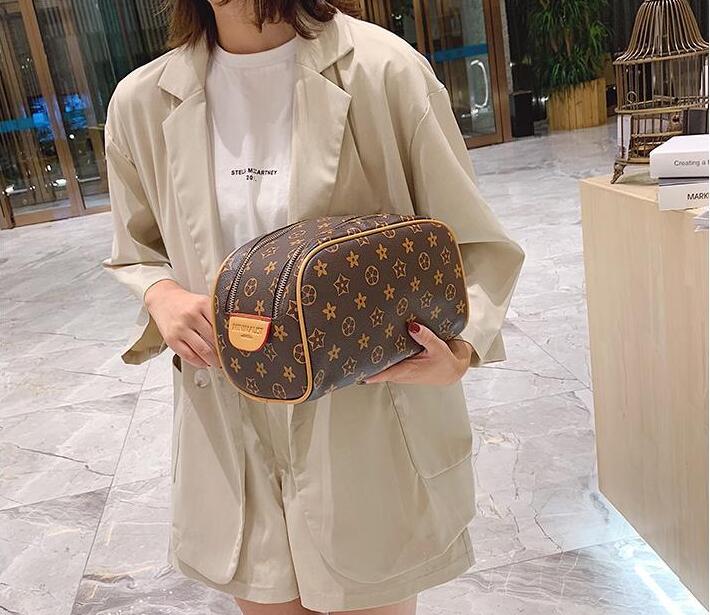 Designers Hobos Bag Shoulder Handbag fashion Messenger Women Totes Ladies Handbags Classic Cross body Clutch Purse Wallet juy-k, Brown/flower
Designers Hobos Bag Shoulder Handbag fashion Messenger Women Totes Ladies Handbags Classic Cross body Clutch Purse Wallet juy-k, Brown/flower