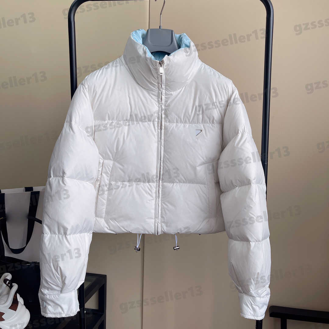 Designer Womens Down Jackets Luxury Simple Chest Triangle Pattern Logo Puffer Coat Stand Collar Zip Jacket Thickened Long Sleeve Design Winter Coat 0912, 16
Designer Womens Down Jackets Luxury Simple Chest Triangle Pattern Logo Puffer Coat Stand Collar Zip Jacket Thickened Long Sleeve Design Winter Coat 0912, 16