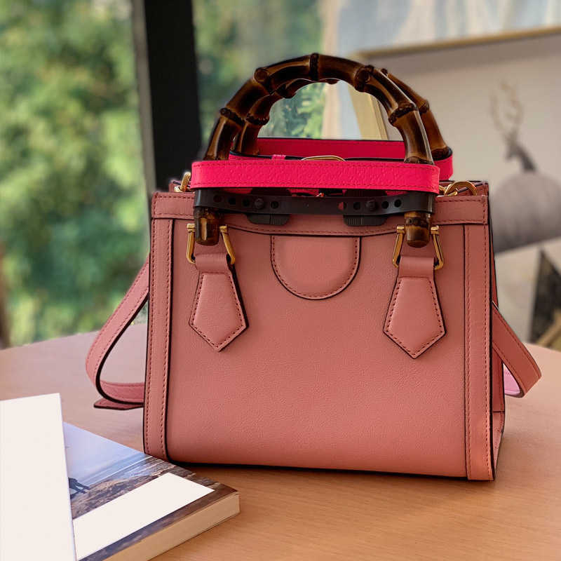 Bag Luxury Designer 5a Quality Diana Bamboo Totes Handbag Genuine leather Shoulder Bags Womens Purse Fashion Pochette pink, Blue
Bag Luxury Designer 5a Quality Diana Bamboo Totes Handbag Genuine leather Shoulder Bags Womens Purse Fashion Pochette pink, Blue