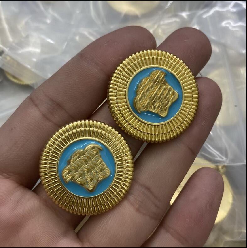 Fashion new designed long earring Stud black Enamel round cards Banshee Medusa head portrait 18K gold plated women Earring ladies Designer Jewelry EW87Q