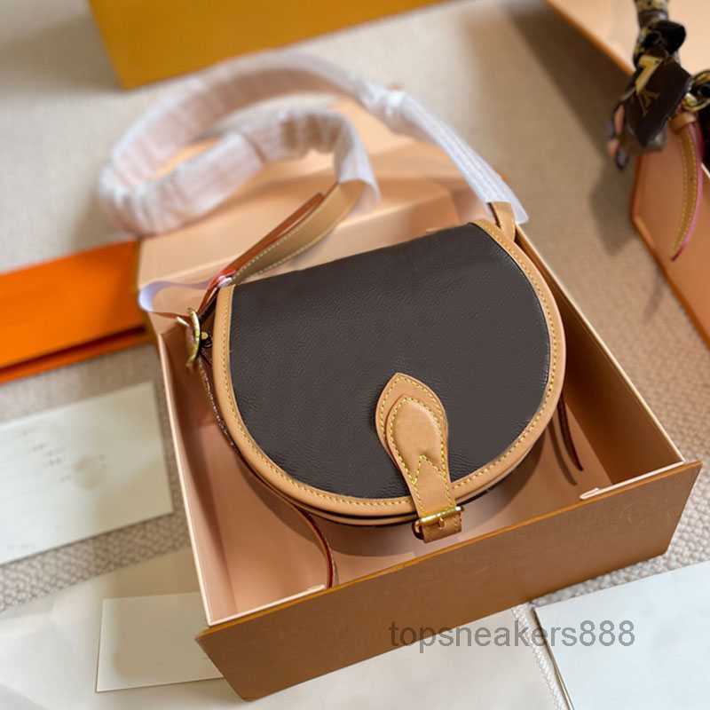 Evening Bags Old Flower Shoulder Bag Women Crossbody Clutch Bags Handbags Flap Purse Adjustable Strap Classic Letters Hardware Buckle Pouch, Coffee
Evening Bags Old Flower Shoulder Bag Women Crossbody Clutch Bags Handbags Flap Purse Adjustable Strap Classic Letters Hardware Buckle Pouch, Coffee