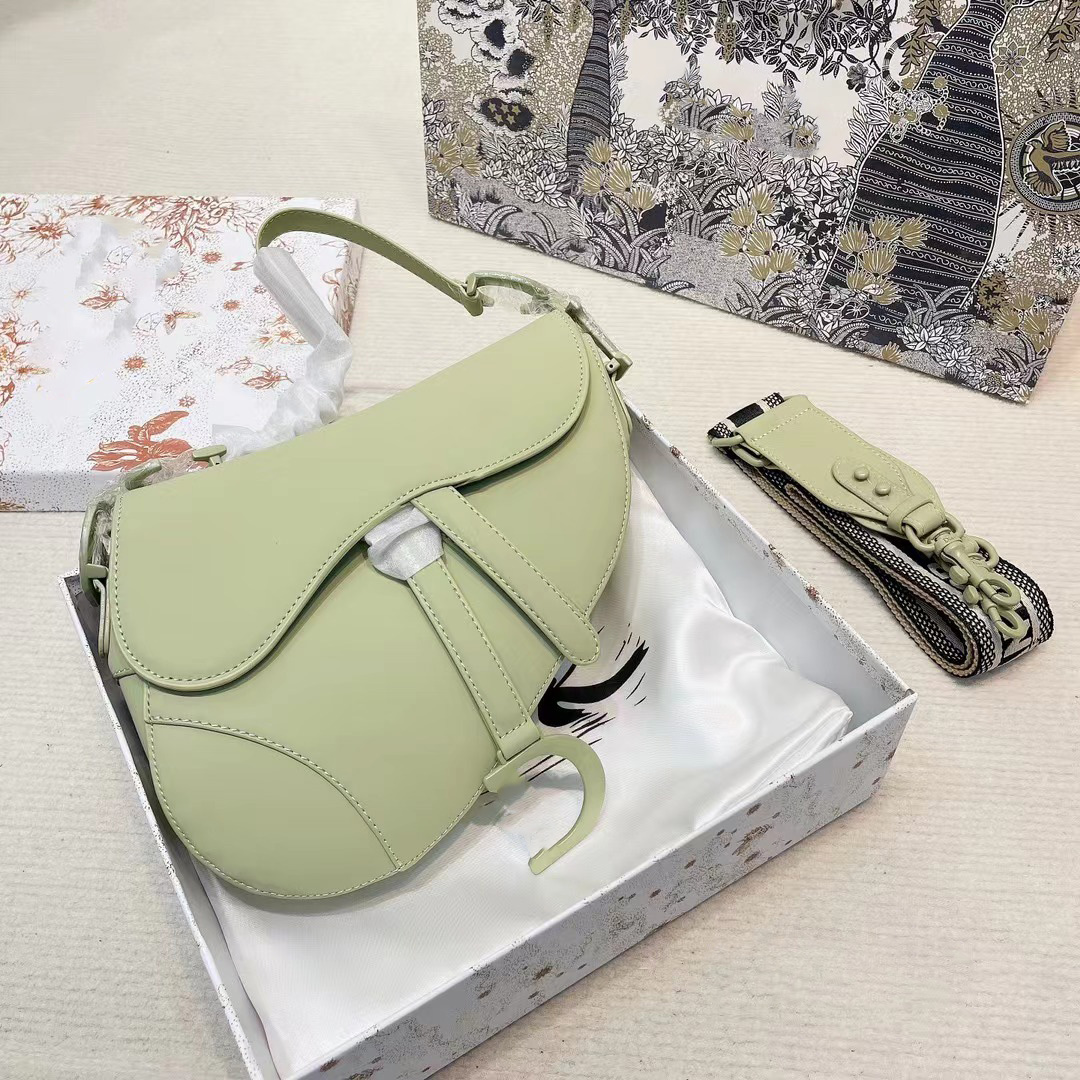 Evening Bags Luxury Designer Top men saddle women's bag travel tote original classic cross Body Genuine Leather Shoulder Bag Purse embroidery wallets698, #25
Evening Bags Luxury Designer Top men saddle women's bag travel tote original classic cross Body Genuine Leather Shoulder Bag Purse embroidery wallets698, #25