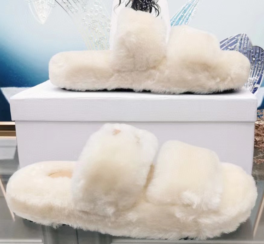 Platform Autumn Plush New Slippers Women Wool Comfortable Flat Shoe Fashion Outside Keep Warm Non-slip Casual Lazy Sides, As pic
Platform Autumn Plush New Slippers Women Wool Comfortable Flat Shoe Fashion Outside Keep Warm Non-slip Casual Lazy Sides, As pic