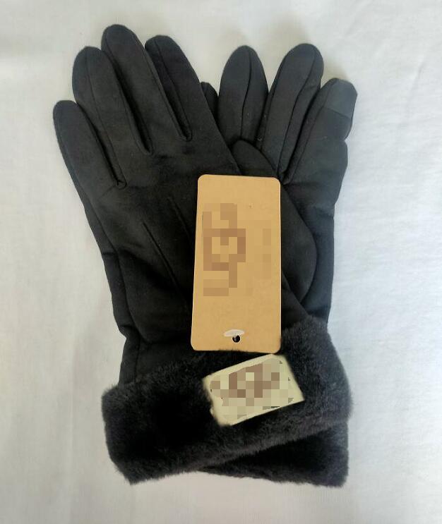 2022 Knitted gloves classic designer autumn solid color European and American letters couple finger gloves winter fashion five-finger
2022 Knitted gloves classic designer autumn solid color European and American letters couple finger gloves winter fashion five-finger