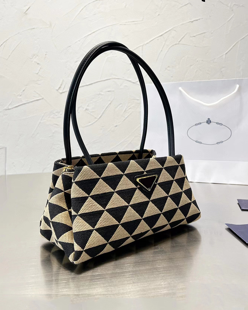 Fashion Handbags Tote Totes Canvas Shoulder Underarm Bag Designer Luxury Ladies Handbag Triangle Pattern Zipper Black Green Orange Brown Small Shopping Purses, Make up difference
Fashion Handbags Tote Totes Canvas Shoulder Underarm Bag Designer Luxury Ladies Handbag Triangle Pattern Zipper Black Green Orange Brown Small Shopping Purses, Make up difference