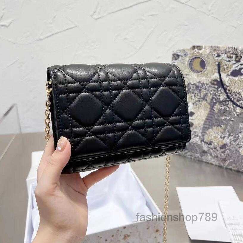 Evening Bags Colors Mini Shoulder 7 Bags Womens Chain Crossbody Bag Fashion High Quality Leather Handbags Famous Designer Letter Purse MessM
Evening Bags Colors Mini Shoulder 7 Bags Womens Chain Crossbody Bag Fashion High Quality Leather Handbags Famous Designer Letter Purse MessM