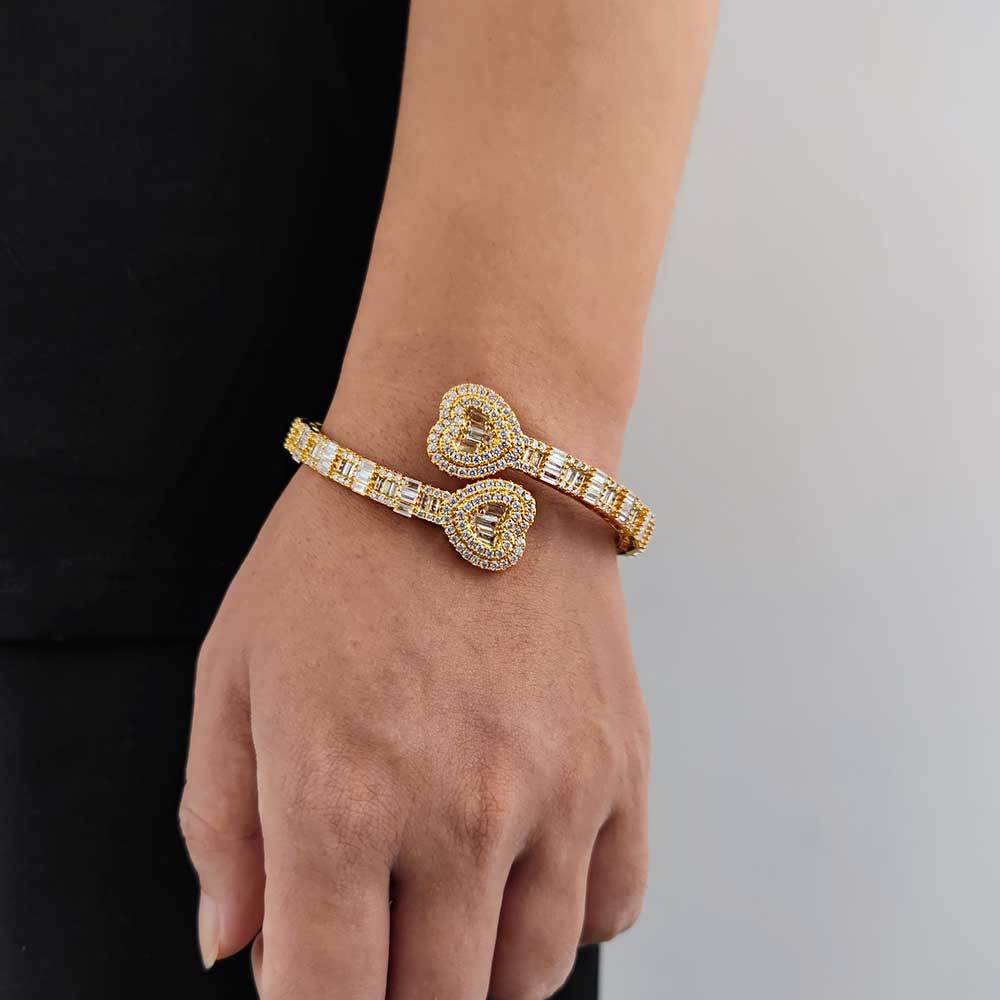 Hip Hop Heart Shape Clasp Bangle Real Gold Plated TopBling T Zircons Spring Lock Women Men Jewelry