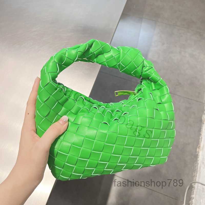 Evening Bags Quality Handbag Designer Top Bag Women 2022 bow woven Tote Solid lady Cloud bag Casual Woman Fashion Underarm Shoulder Handbag
Evening Bags Quality Handbag Designer Top Bag Women 2022 bow woven Tote Solid lady Cloud bag Casual Woman Fashion Underarm Shoulder Handbag