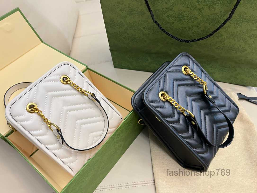 Evening Bags Designer Bags Women Handbag Luxury Mini Tote Fashion Shoulder Bag Chain Leather Black White Crossbody Woman High Quality Summe, #5 size16.5x19cm
Evening Bags Designer Bags Women Handbag Luxury Mini Tote Fashion Shoulder Bag Chain Leather Black White Crossbody Woman High Quality Summe, #5 size16.5x19cm