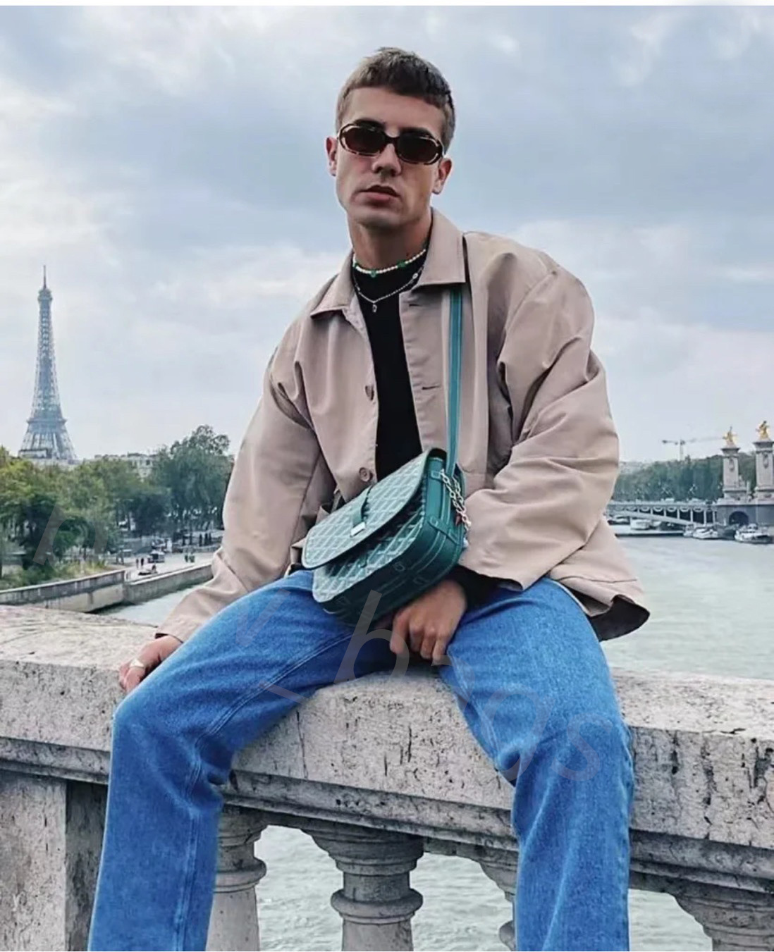 Luxury designer Messenger Bags Shoulder bags mens Postman Handbags pochette women Leather classic travel the tote bag crossBody Purse, Style 0
Luxury designer Messenger Bags Shoulder bags mens Postman Handbags pochette women Leather classic travel the tote bag crossBody Purse, Style 0