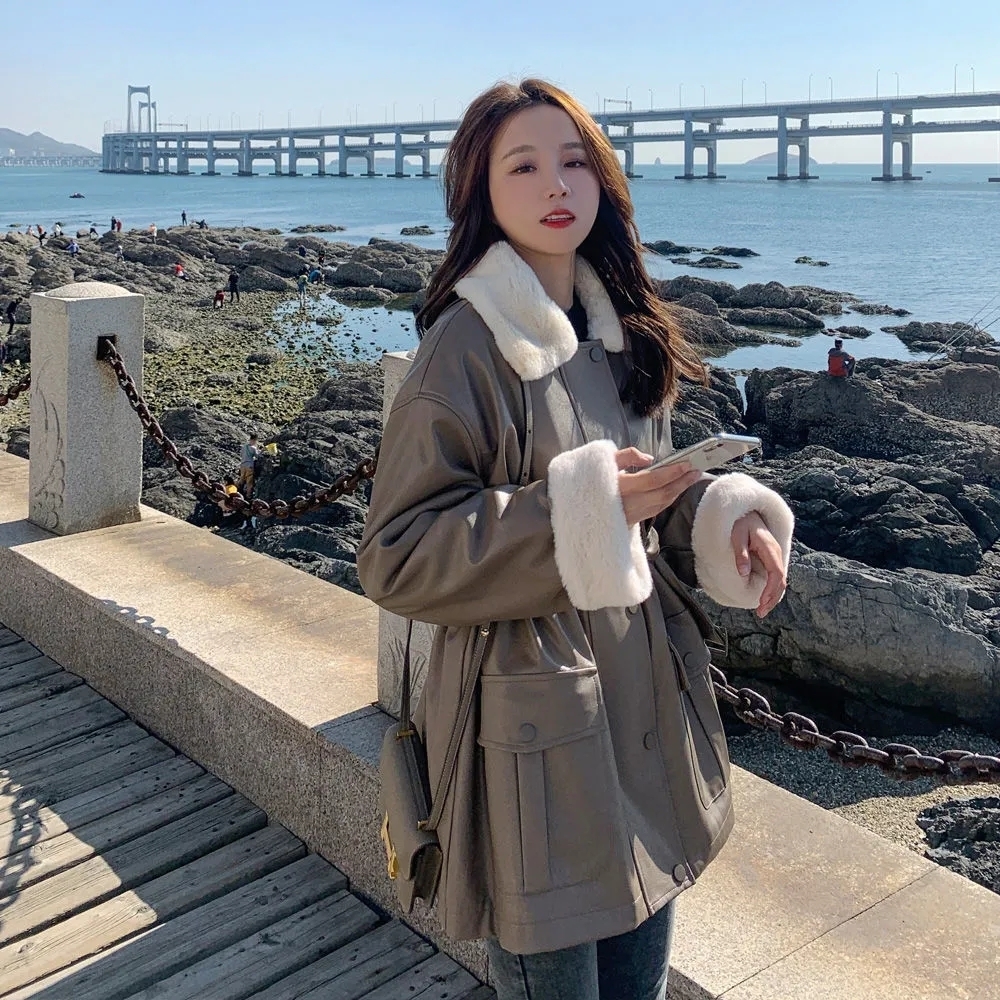 Women's Leather Faux Leather Winter Oversized Leather Jacket Women with Faux Rex Rabbit Fur Inside Warm Soft Thickened Fur Lined Coat Long Sleeve