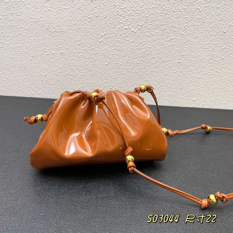 Evening Bags bag The Pouch Designer Soft Clutch Bags Genuine Patent Leather Famous Hand autumn new Fashion Women Upgrade Shoulder Mini Clou, 2# s03044 size22x13x5cm
Evening Bags bag The Pouch Designer Soft Clutch Bags Genuine Patent Leather Famous Hand autumn new Fashion Women Upgrade Shoulder Mini Clou, 2# s03044 size22x13x5cm