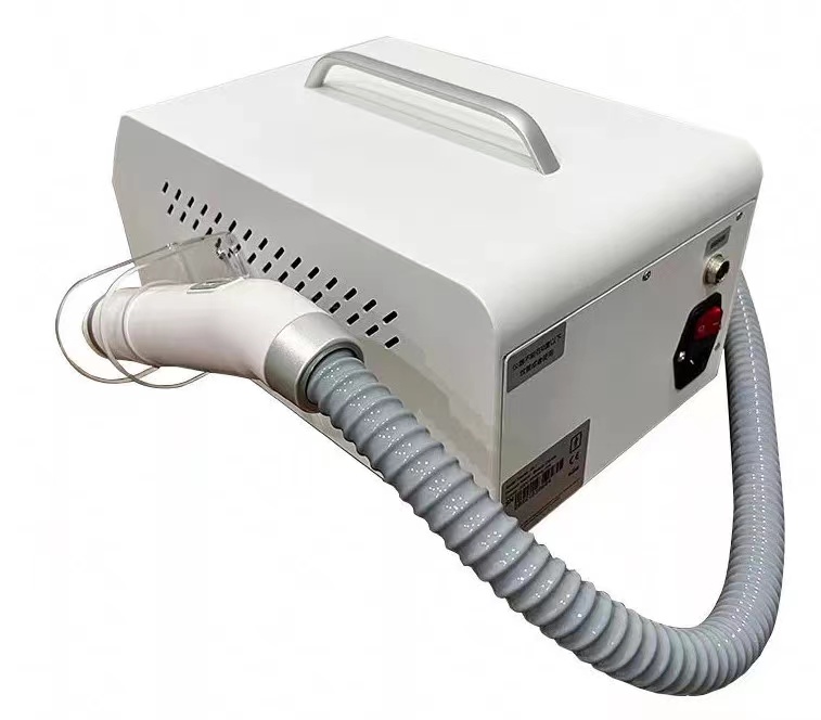 2022 New mini portable Pico Laser waterless and non-invasive eyebrow washing machine to remove tattoo picosecond freckles