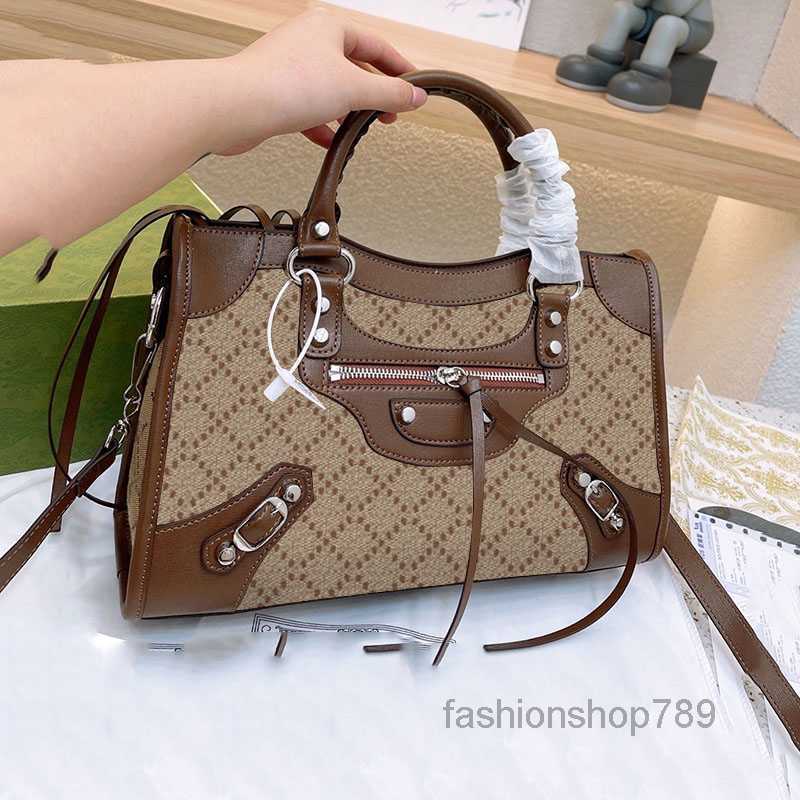 Evening Bags Women Handbag Crossbody bag Shoulder bags Canvas Travel Cool girl Purse lady Sac Large capacity quality Fashion, Blue
Evening Bags Women Handbag Crossbody bag Shoulder bags Canvas Travel Cool girl Purse lady Sac Large capacity quality Fashion, Blue