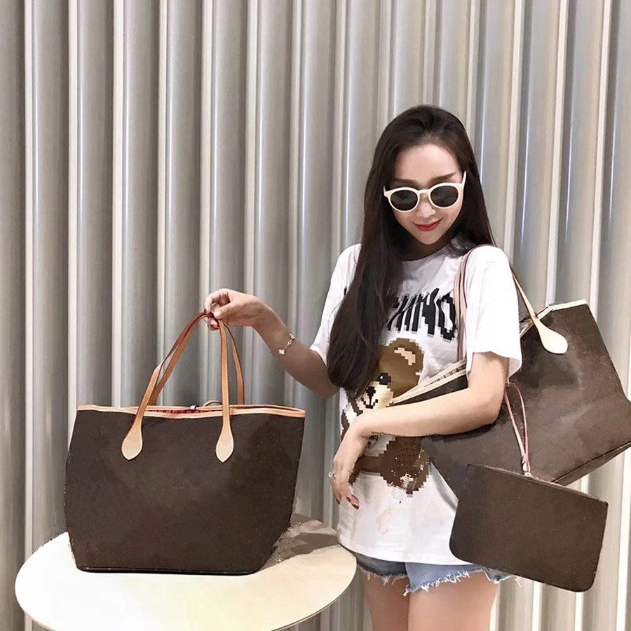 AAA Designer crossbody bag tote Shoulder crossbody bags 2 Pcs Set large shopping Designers handbag brown Flower letter Women canvas leather luxury Composite Purse, Fedex shipping
AAA Designer crossbody bag tote Shoulder crossbody bags 2 Pcs Set large shopping Designers handbag brown Flower letter Women canvas leather luxury Composite Purse, Fedex shipping