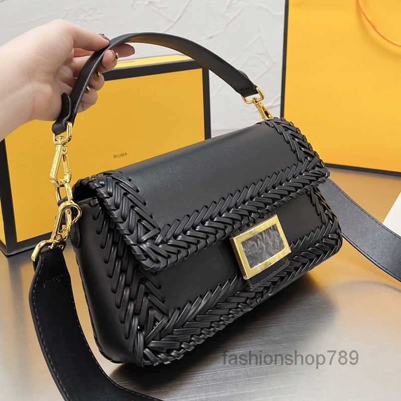 Evening Bags Shouder Bag Purse Baguette Vintage Nylon Handbag For Women Chain Parachute Bag New Summer Candy Color Mini BagsMulti Pochette, Pink
Evening Bags Shouder Bag Purse Baguette Vintage Nylon Handbag For Women Chain Parachute Bag New Summer Candy Color Mini BagsMulti Pochette, Pink