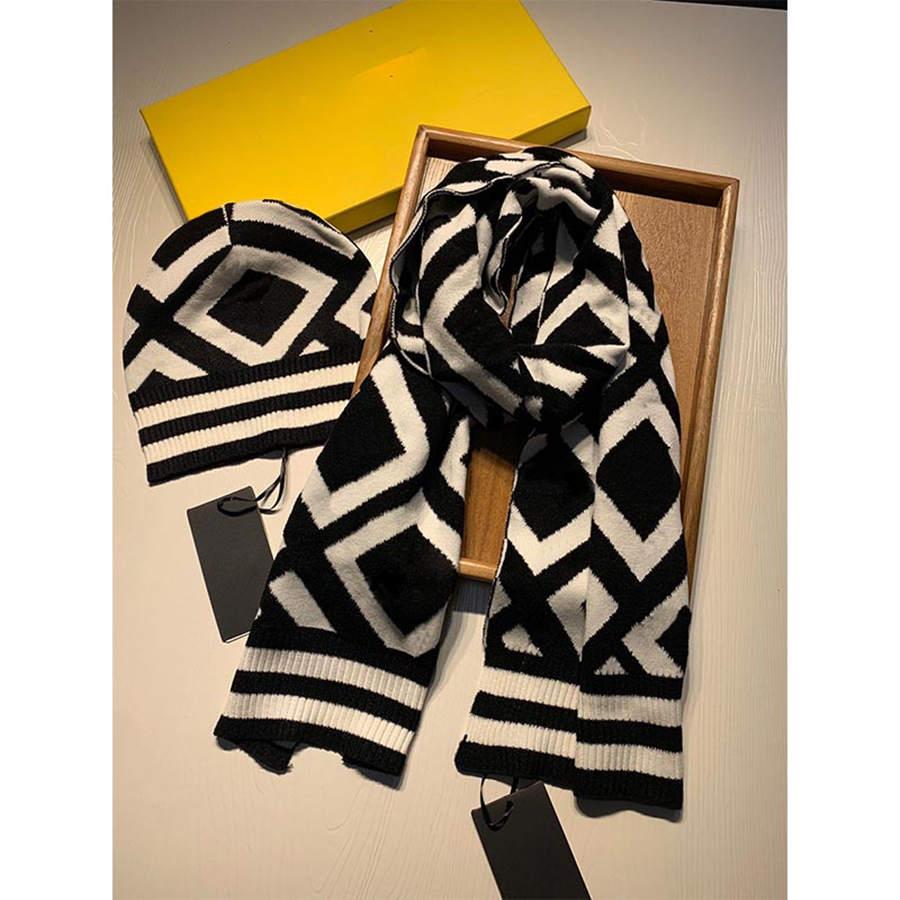 Winter Scarf Scarves Unisex Elegant Warm Letters Design for Man Women Shawl Long Neck
Winter Scarf Scarves Unisex Elegant Warm Letters Design for Man Women Shawl Long Neck