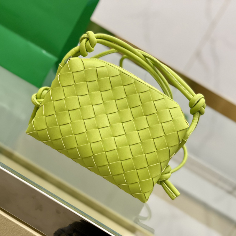 Evening Bags mini toast bag handbag fashion crochet weave cow leather Cloud bags pouch 2022 ladies cute LOOP loops 18cm Handbags bbv designer bag tote, Grey
Evening Bags mini toast bag handbag fashion crochet weave cow leather Cloud bags pouch 2022 ladies cute LOOP loops 18cm Handbags bbv designer bag tote, Grey