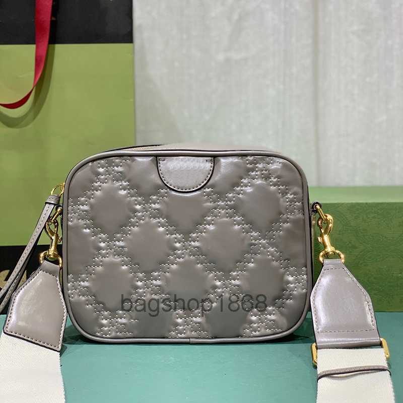 Designer Matelasse Rectangular Shoulder Bag Textured Geometric Motif Leather Bags, 00
Designer Matelasse Rectangular Shoulder Bag Textured Geometric Motif Leather Bags, 00