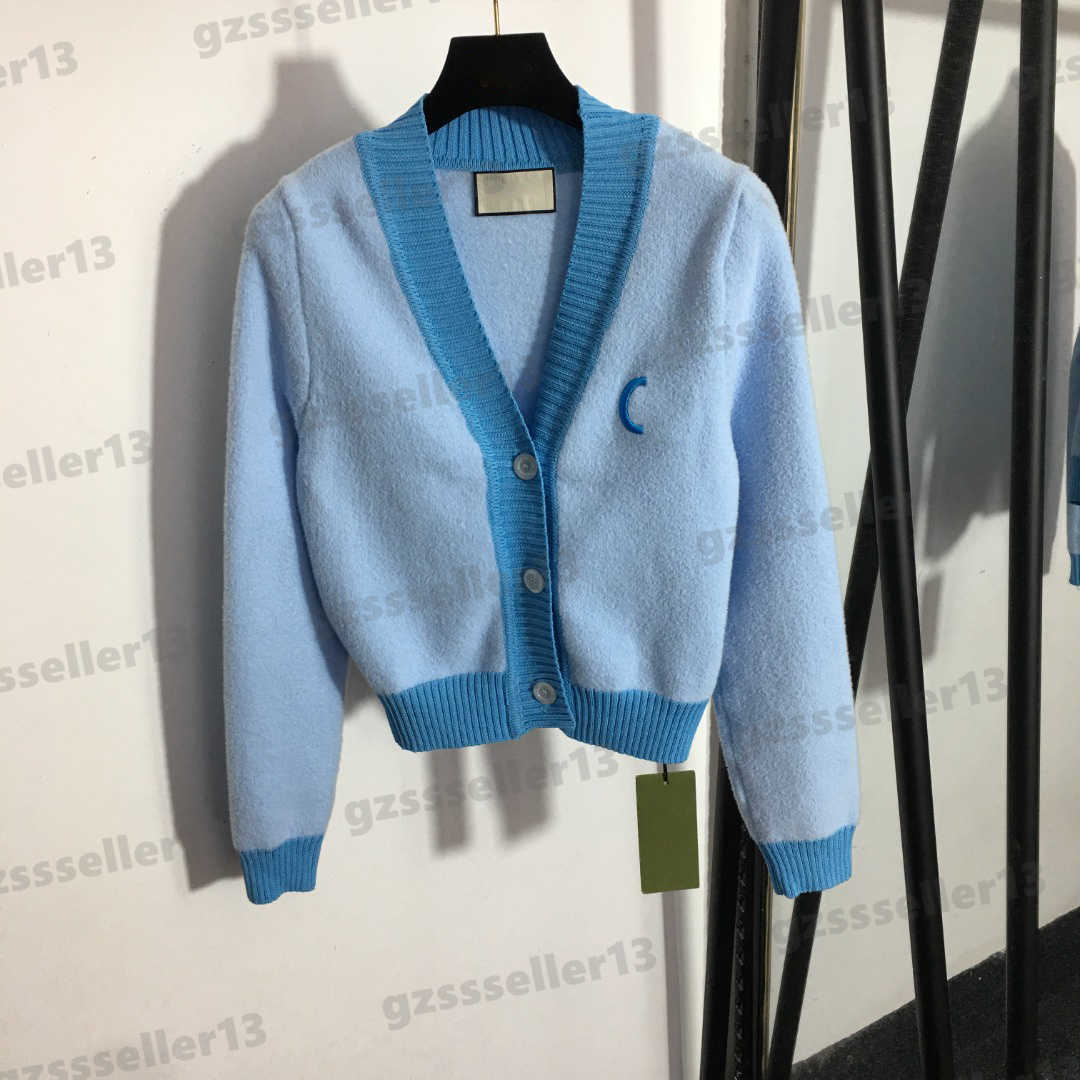 Designer Cardigan Women Sweaters Simple Embroidered Letter Badge Womens Sweater Fashion Colorblock V-Neck Long Sleeve Knit Cardigans Tops 2 Colors, 17
Designer Cardigan Women Sweaters Simple Embroidered Letter Badge Womens Sweater Fashion Colorblock V-Neck Long Sleeve Knit Cardigans Tops 2 Colors, 17