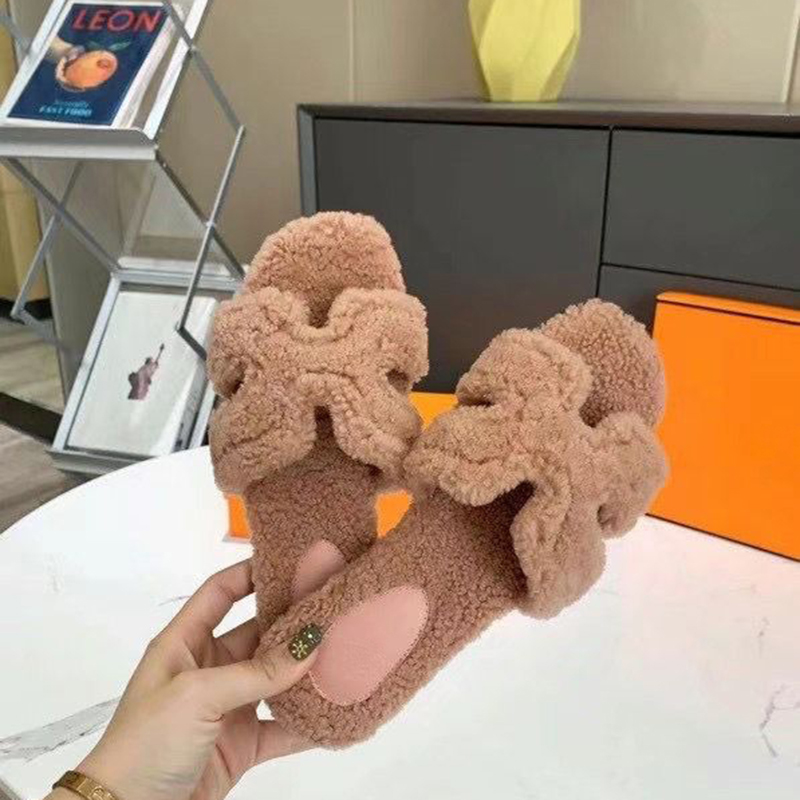 Luxury Oran slippers slides sheep fur sandals classic autumn/winter indoor style size 35-41 mkj0001 asdsdaws
Luxury Oran slippers slides sheep fur sandals classic autumn/winter indoor style size 35-41 mkj0001 asdsdaws