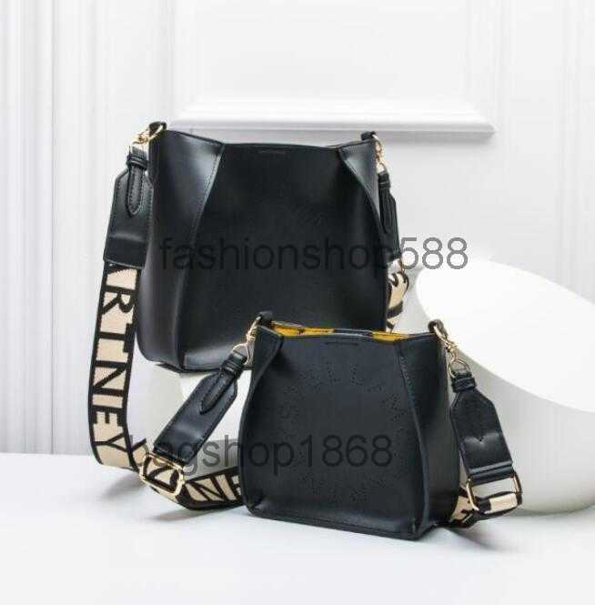 Designer tote Stellas Mc Ladies Shoulder Bag Highs Quality Leather bag Shopping Bags Two sizes handbags
Designer tote Stellas Mc Ladies Shoulder Bag Highs Quality Leather bag Shopping Bags Two sizes handbags