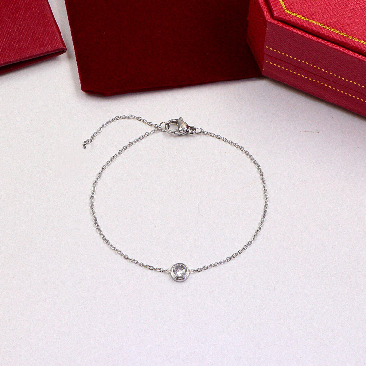 charm link bracelets designer jewellery chains bangle luxury single row drill letter pearl couple chain bracelet titanium steel four-leaf plaid
charm link bracelets designer jewellery chains bangle luxury single row drill letter pearl couple chain bracelet titanium steel four-leaf plaid