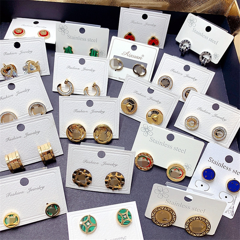Designer Women Studs Earrings Roman Numerals Letter Leaf Geometric Bee Heart Rose Gold Silver Fashion Titanium Stainless Steel Jewelry Gift Never Fade Not Allergic
Designer Women Studs Earrings Roman Numerals Letter Leaf Geometric Bee Heart Rose Gold Silver Fashion Titanium Stainless Steel Jewelry Gift Never Fade Not Allergic