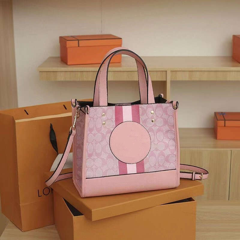 Women Luxury Handbags Designer Beach Bag Top Quality Fashion Knitting Purse Shoulder Large Tote With Chain Canvas Shopping bag
Women Luxury Handbags Designer Beach Bag Top Quality Fashion Knitting Purse Shoulder Large Tote With Chain Canvas Shopping bag