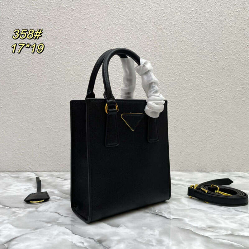 Evening Bags Fashion Woman Designer Bag Shoulder bags Luxury Handbags Crossbody Women Simple Mini Cross Grain Leather tote bag Wallet
Evening Bags Fashion Woman Designer Bag Shoulder bags Luxury Handbags Crossbody Women Simple Mini Cross Grain Leather tote bag Wallet