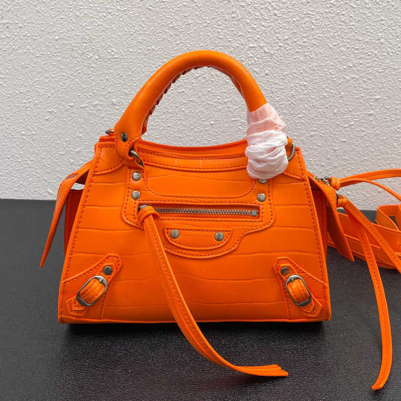 Luxury Evening Bags Designer Neo Classic Top Handle City Bag Women Handbags Crossbody Motorcycle Bags Genuine Leather Fashion
Luxury Evening Bags Designer Neo Classic Top Handle City Bag Women Handbags Crossbody Motorcycle Bags Genuine Leather Fashion