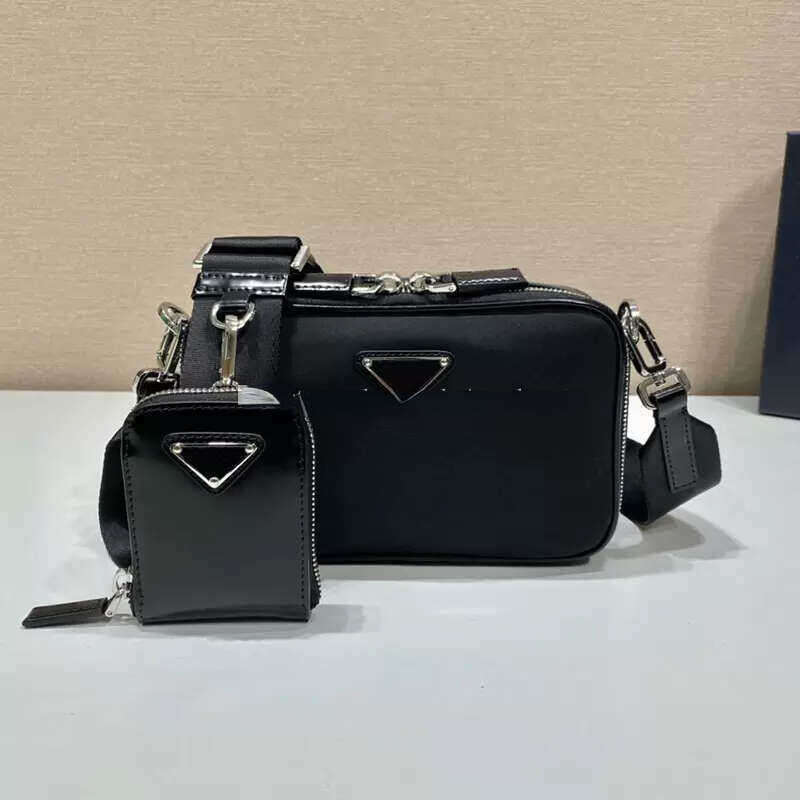 Luxurys designer bags large capacity real leather purse handbag tote beach bag women shopping bag 2U67, 00
Luxurys designer bags large capacity real leather purse handbag tote beach bag women shopping bag 2U67, 00