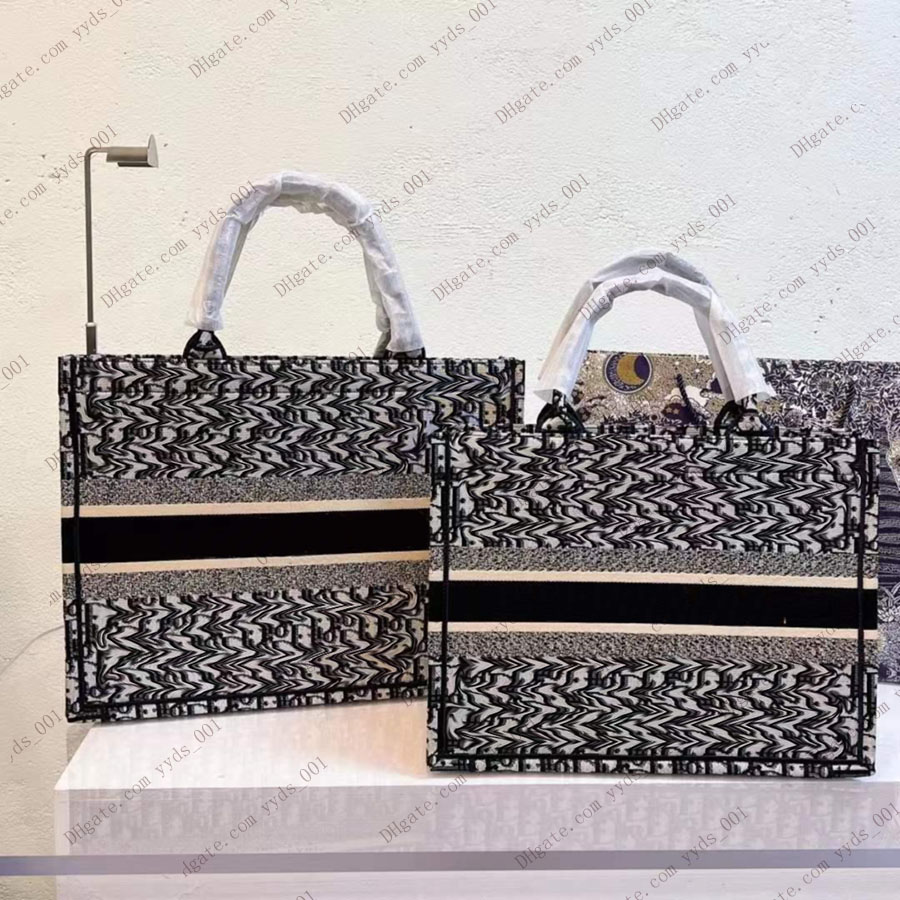 the tote bag original designer bags women Totes luxury handbag large capacity wallet casual shopping purse wallet crossbody, Dust bag
the tote bag original designer bags women Totes luxury handbag large capacity wallet casual shopping purse wallet crossbody, Dust bag